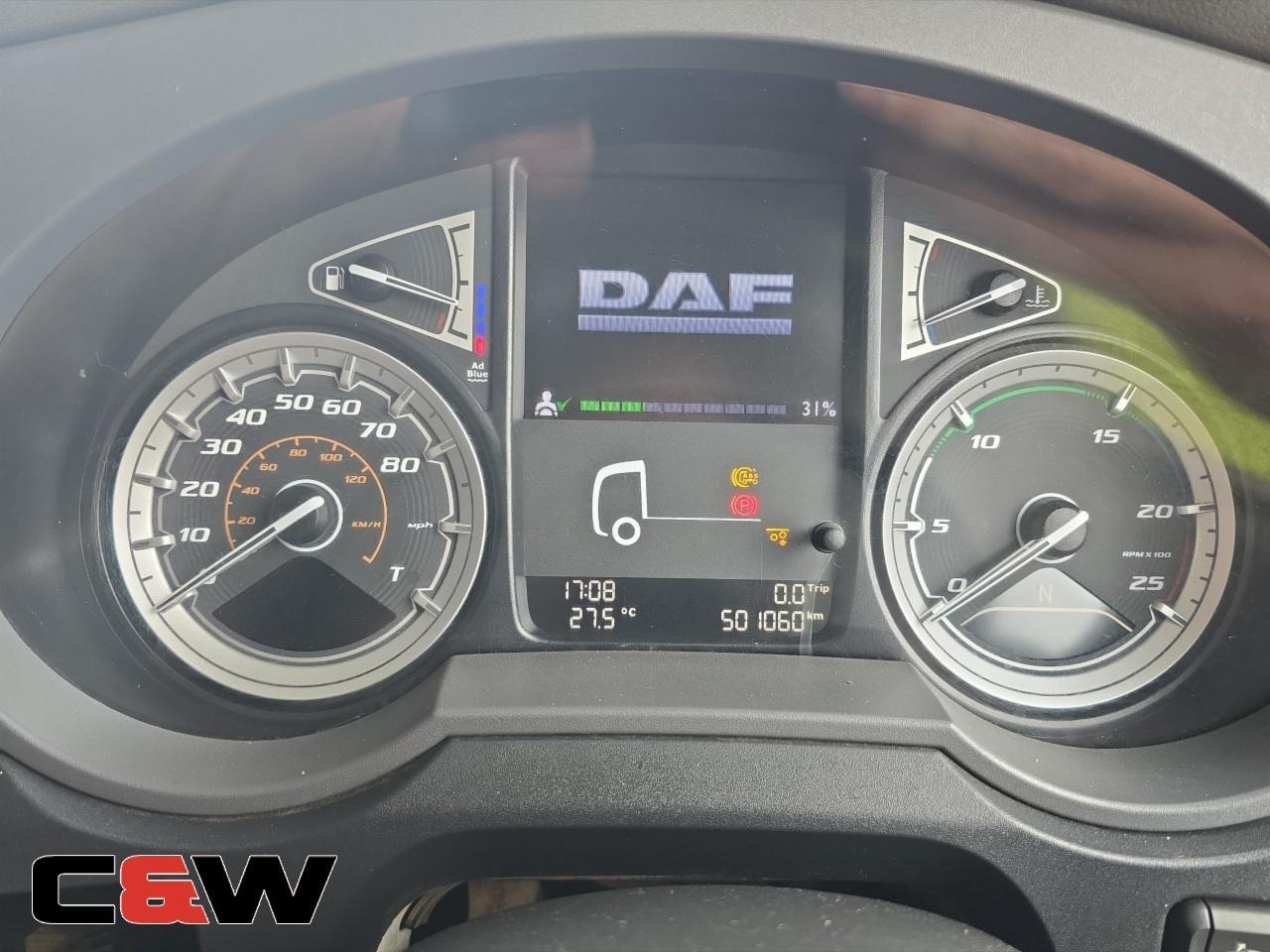 Vehicle image 32